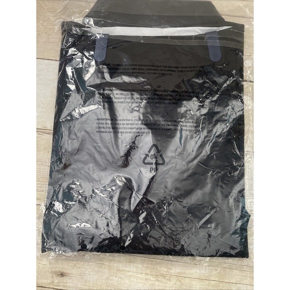 Peter Millar Summer Comfort  University Michigan Polo Shirt Men Large New - Picture 5 of 5